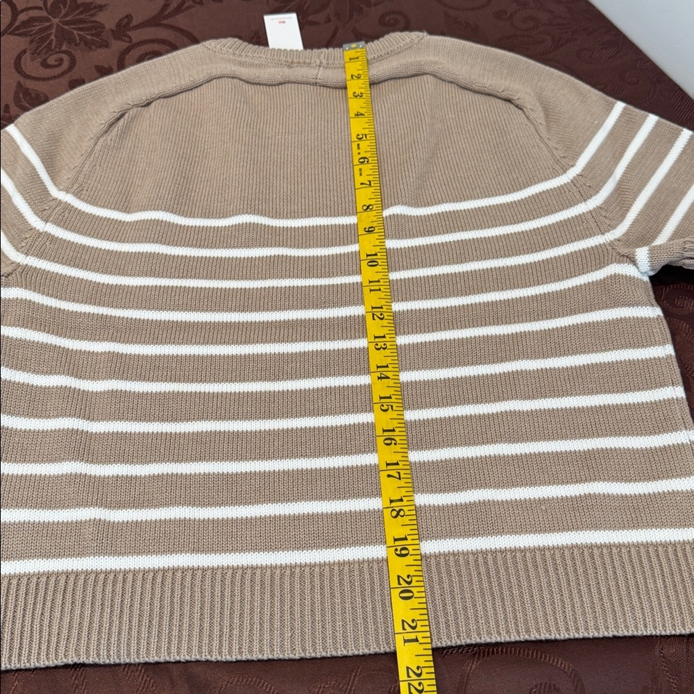 Vigoss Short Sleeve Nautical Stripe Sweater. Size L - Picture 13 of 13